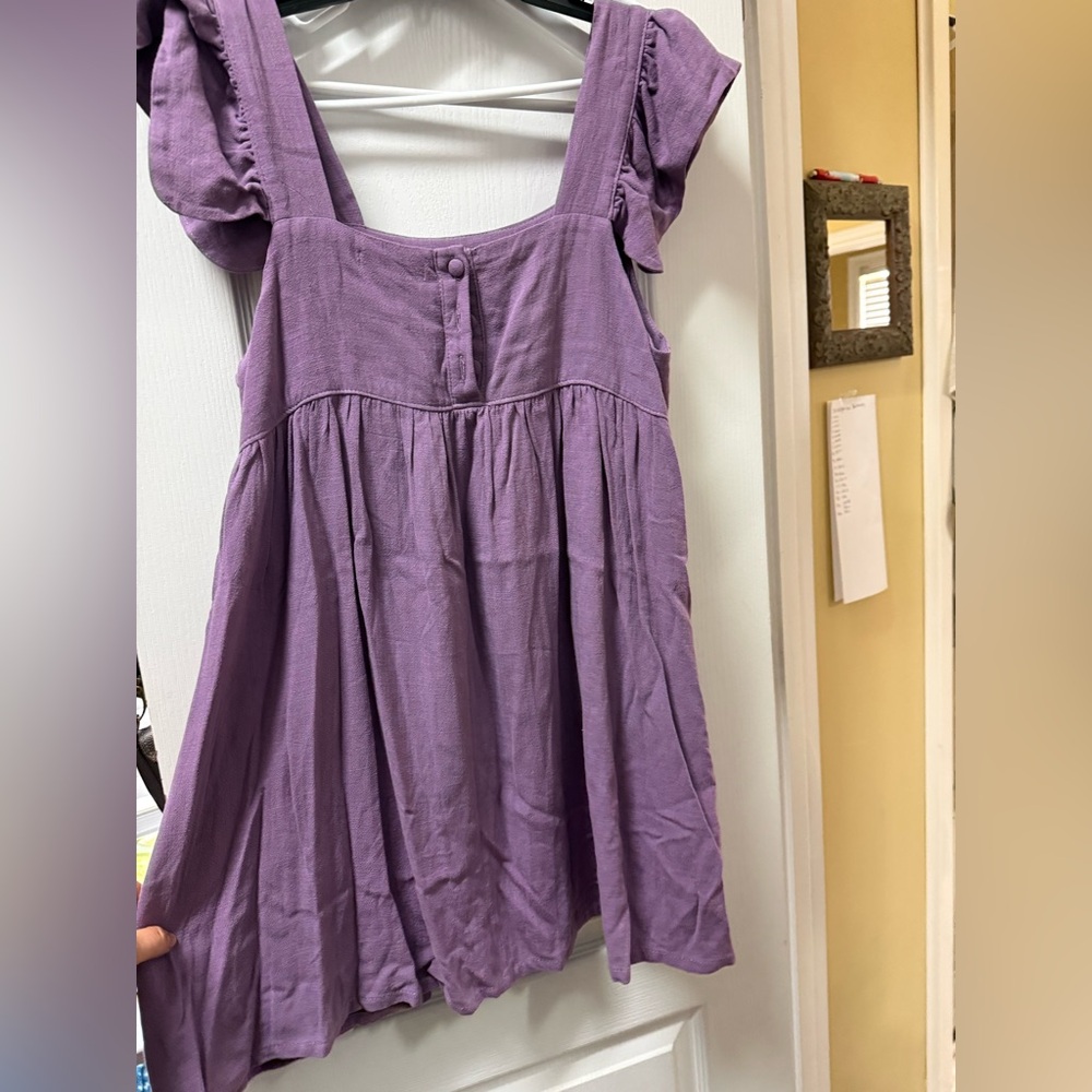 Violet Ruffle-Sleeve flutter dress - Picture 2 of 3